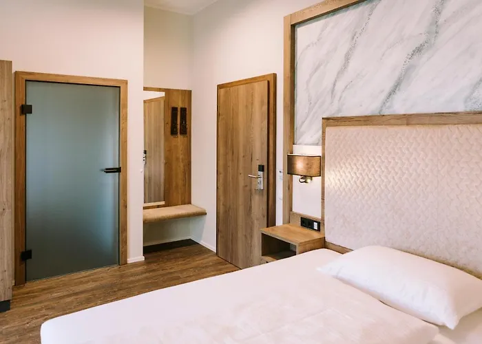 Han/Misafirhane Traunfall